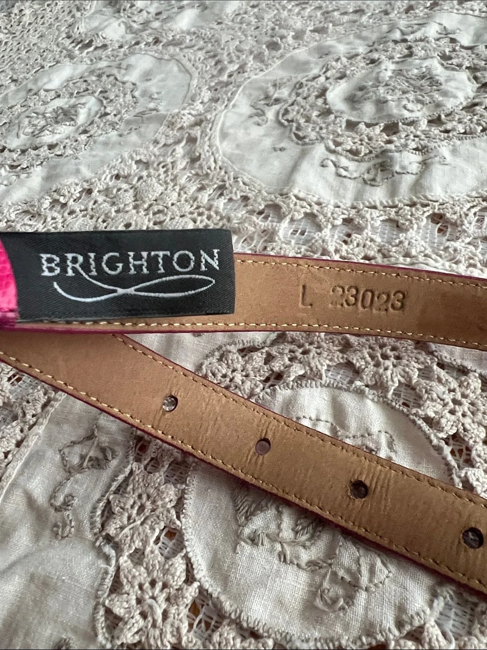 VTG BRIGHTON PINK dainty genuine leather belt size large vintage size